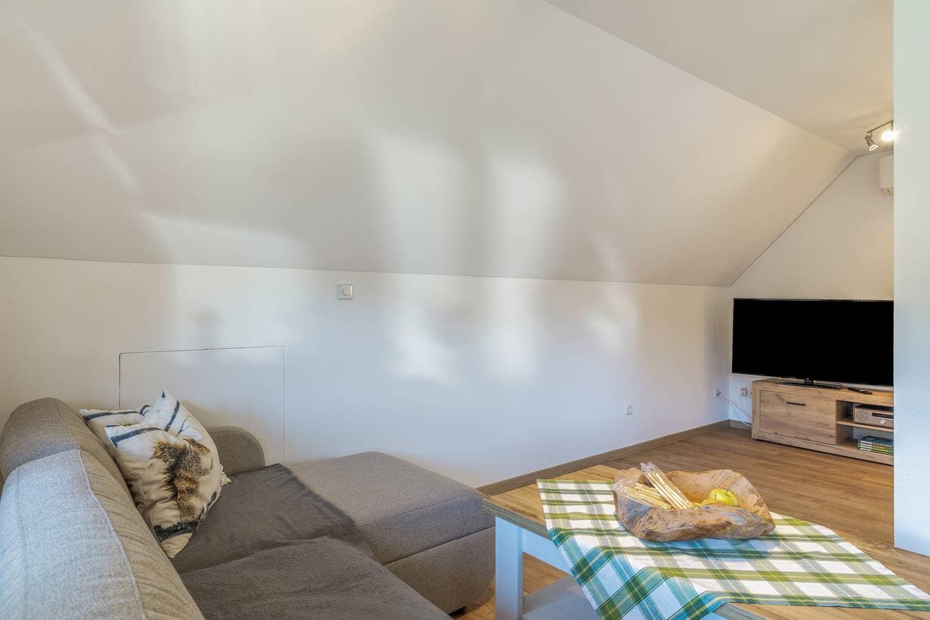 Foto 10 von 37: Apartment „Fewo Relax“ mit Balkon und WLAN