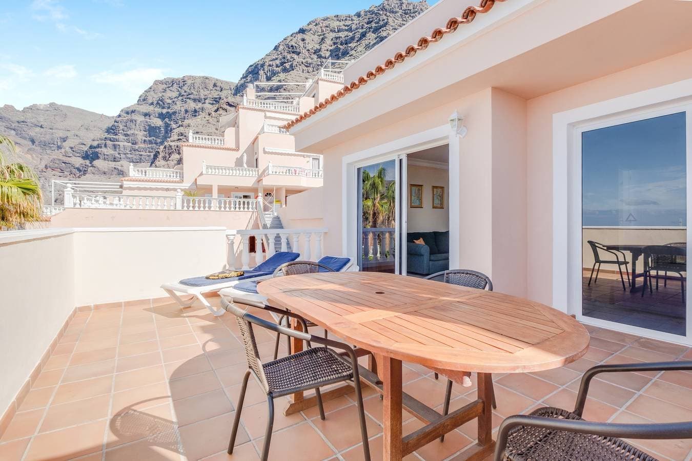 Foto 7 von 21: Charmante Ferienwohnung "Apartamento Los Gigantes" mit WLAN, Balkon und Terrasse