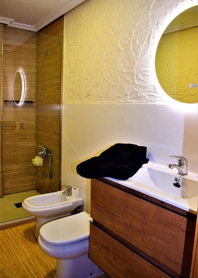 Foto 5 von 13: Two-Bedroom Apartment