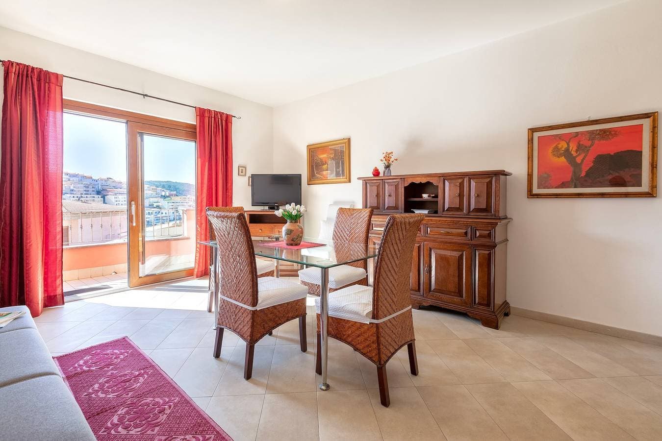 Foto 7 von 34: Ferienwohnung 'Charlie Beach' mit Meerblick, Balkon und Klimaanlage