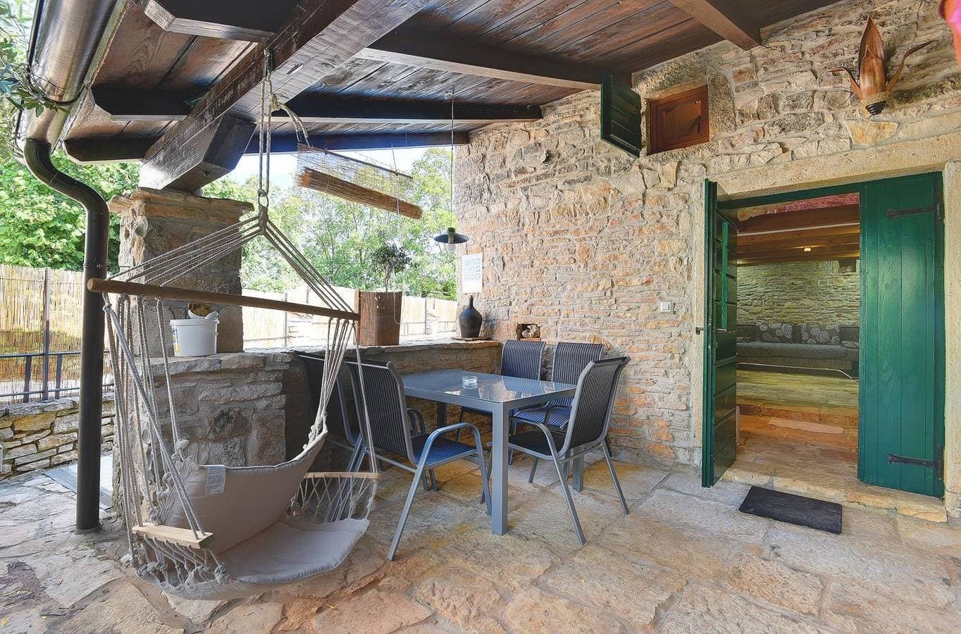 Foto 4 von 20: Steinhaus mit privatem und großem Pool, WLAN, BBQ