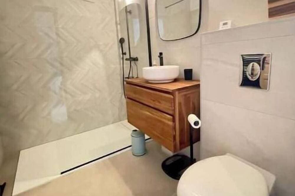 Foto 10 von 30: 2-bedroom apartment overlooking the pool