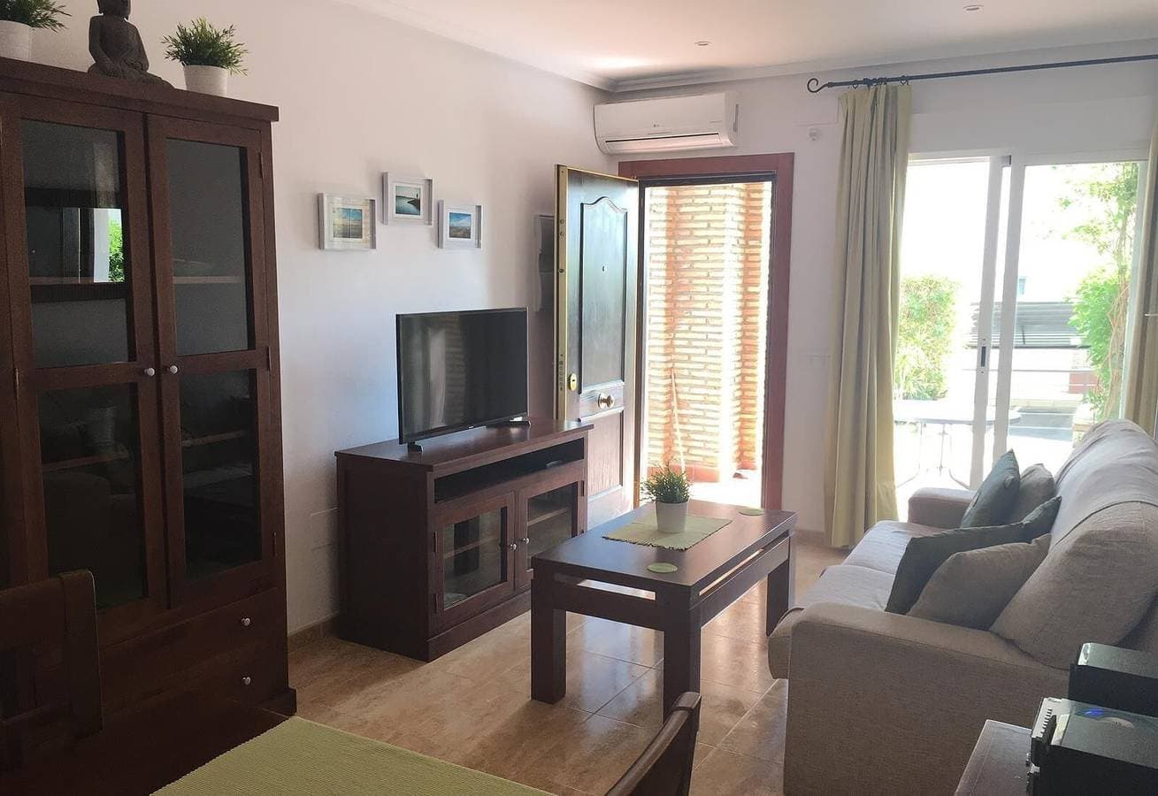 Foto 4 von 22: 2-Zimmer-Apartment nahe Strand mit Pools, Spa, Klimaanlage und WLAN