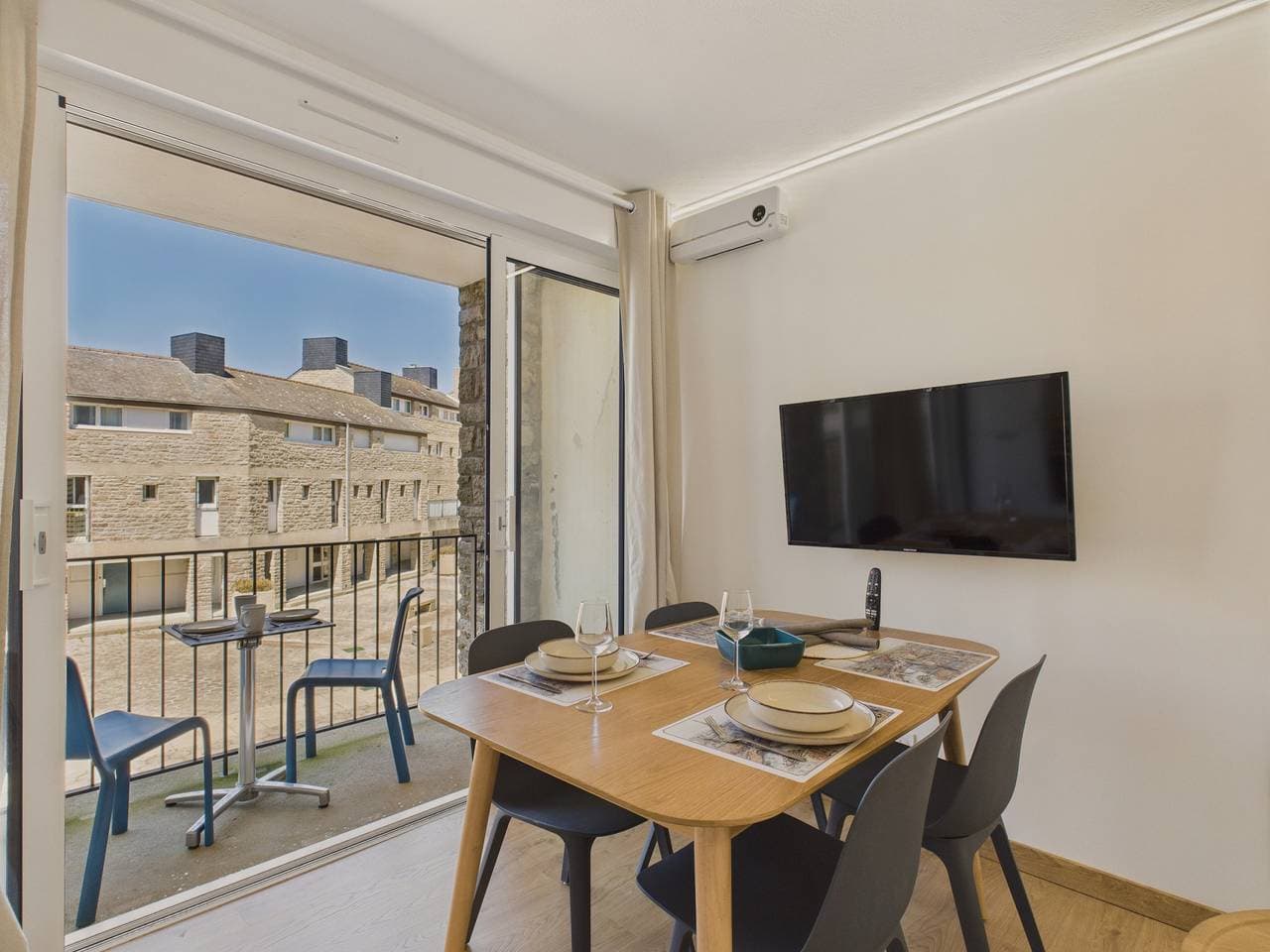 Foto 7 von 15: Apartment für 2 mit Balkon am Meer
