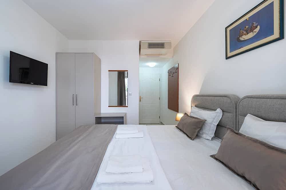 Foto 7 von 12: Cozy Double Room near the Beach
