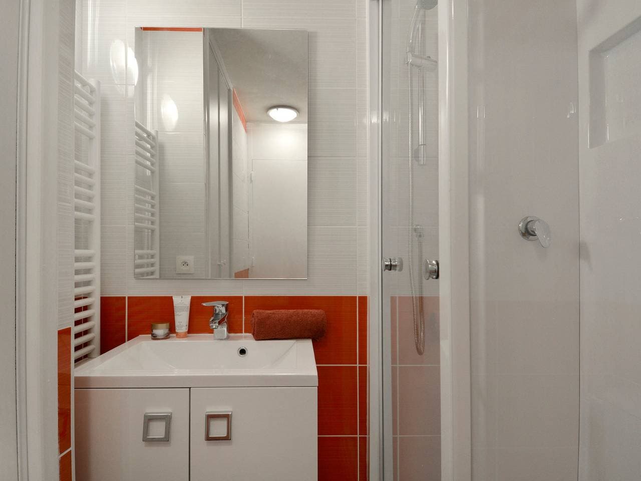 Foto 5 von 14: Renoviertes Studio im Zentrum der Station