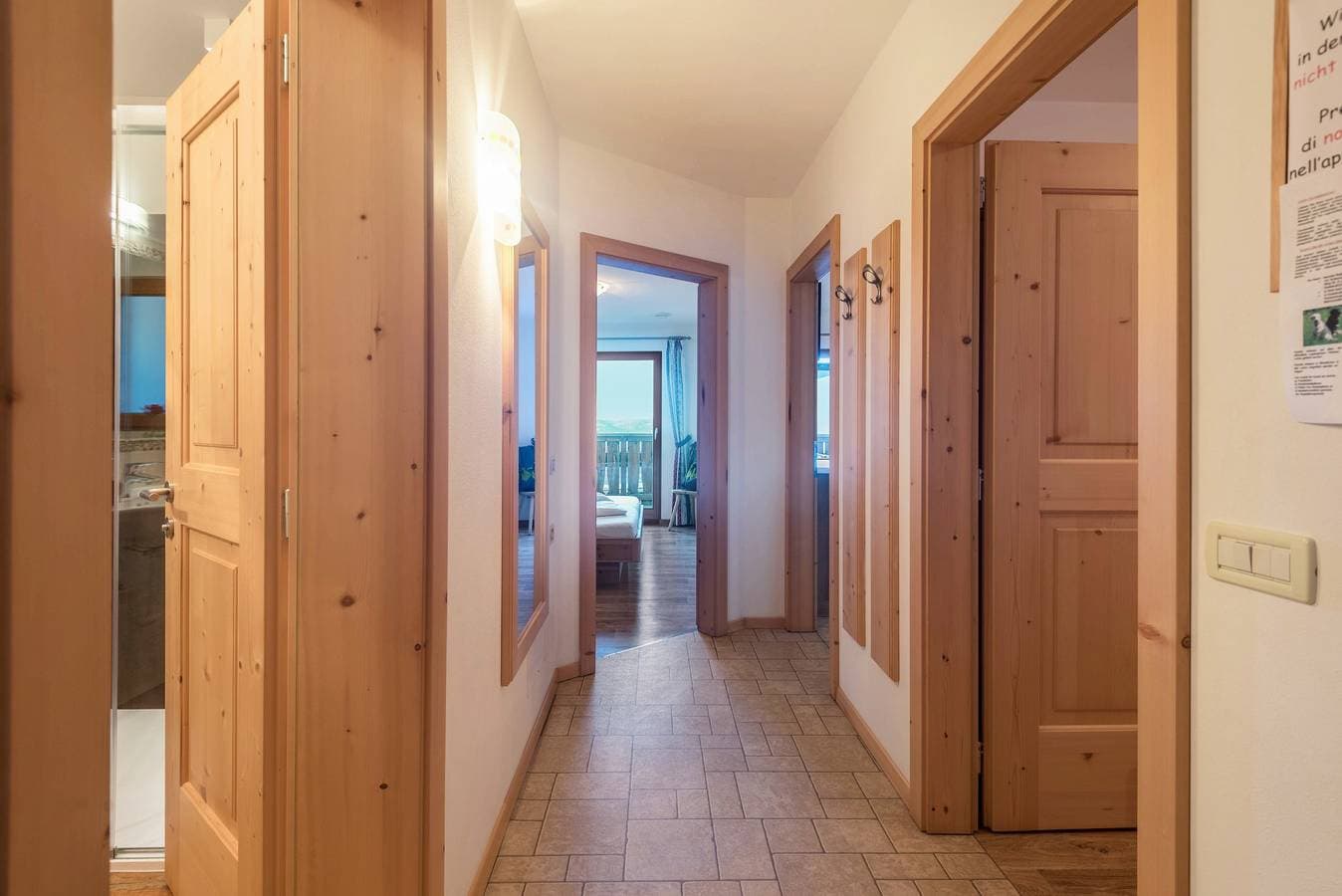 Foto 9 von 40: Ferienwohnung 'Schildberghof Ortler' mit Bergblick, Balkon & WLAN