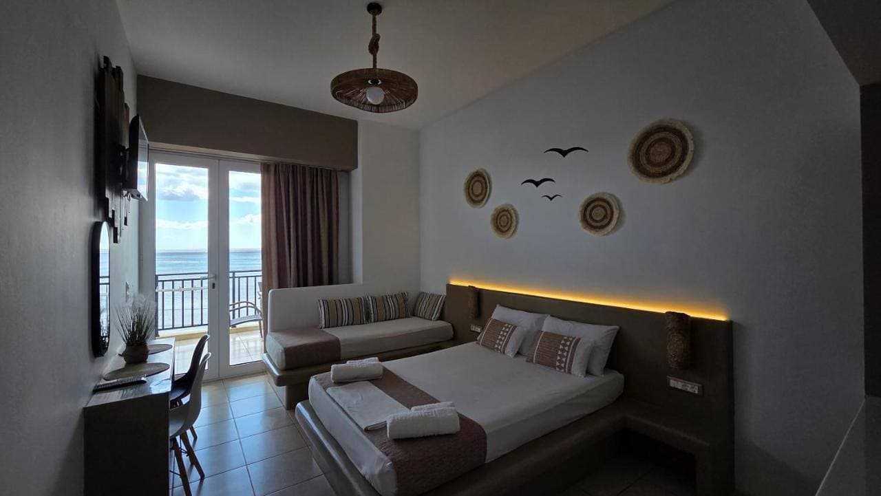Foto 3 von 31: Deluxe Double Room with Balcony and Sea View