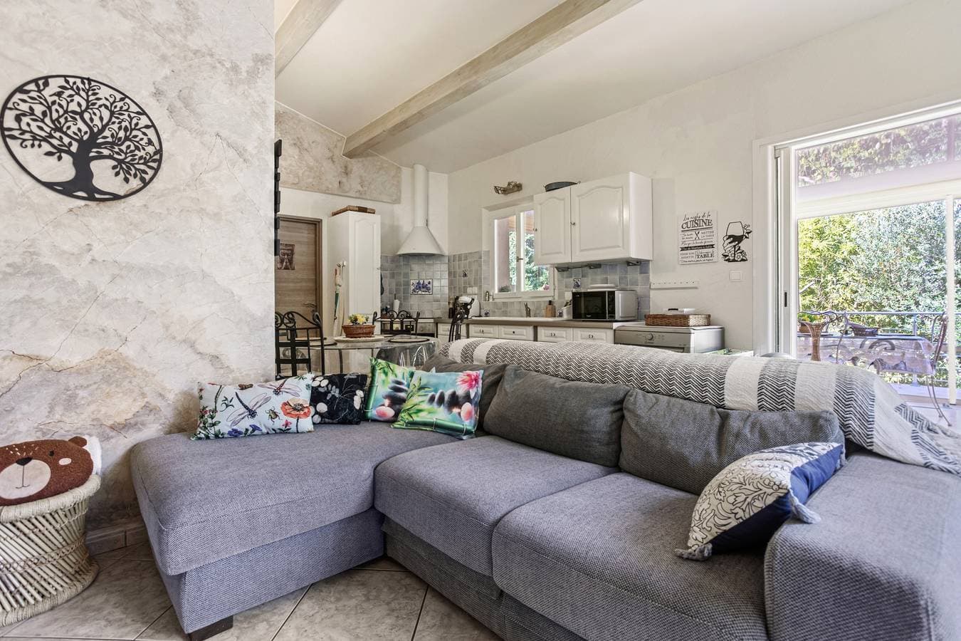 Foto 7 von 45: Villa „Palmiers En Couleurs“ mit Bergblick, privatem Pool und WLAN