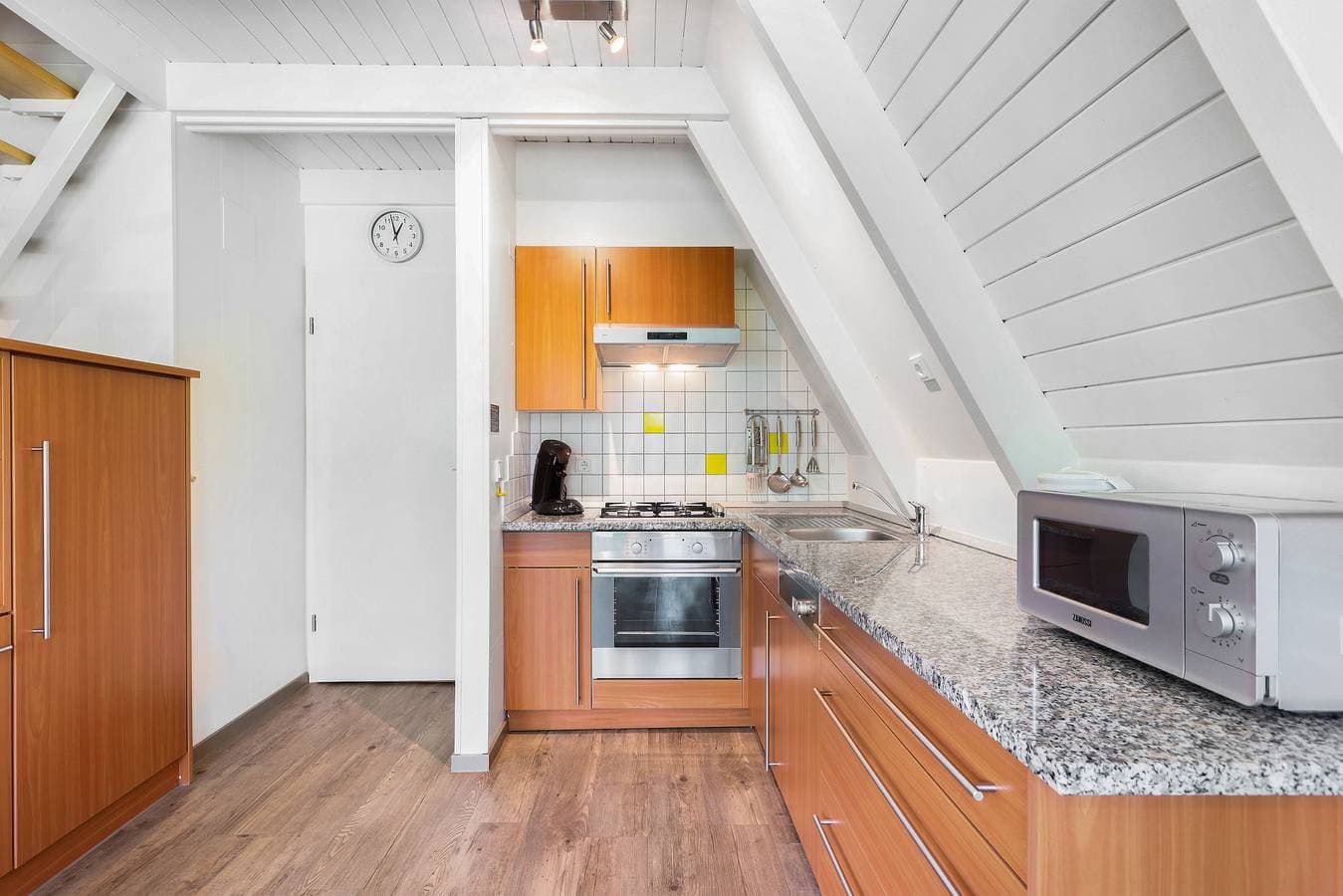 Foto 7 von 35: Bungalow für 4 Personen mit Balkon/Terrasse