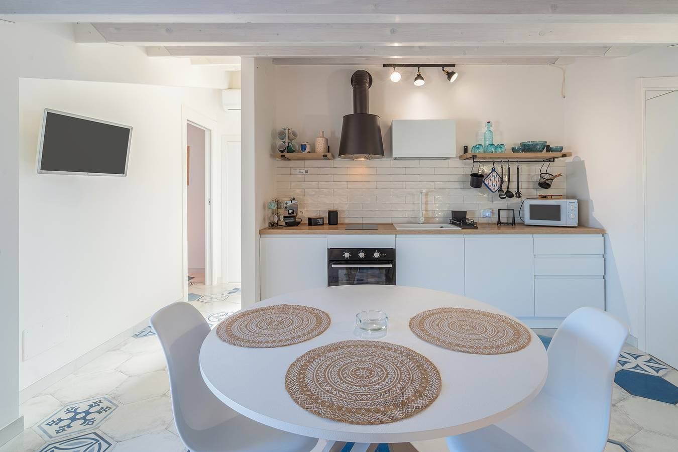 Foto 4 von 23: Ferienwohnung 'Boutique - Blue Sea' mit Meerblick, WLAN und Klimaanlage