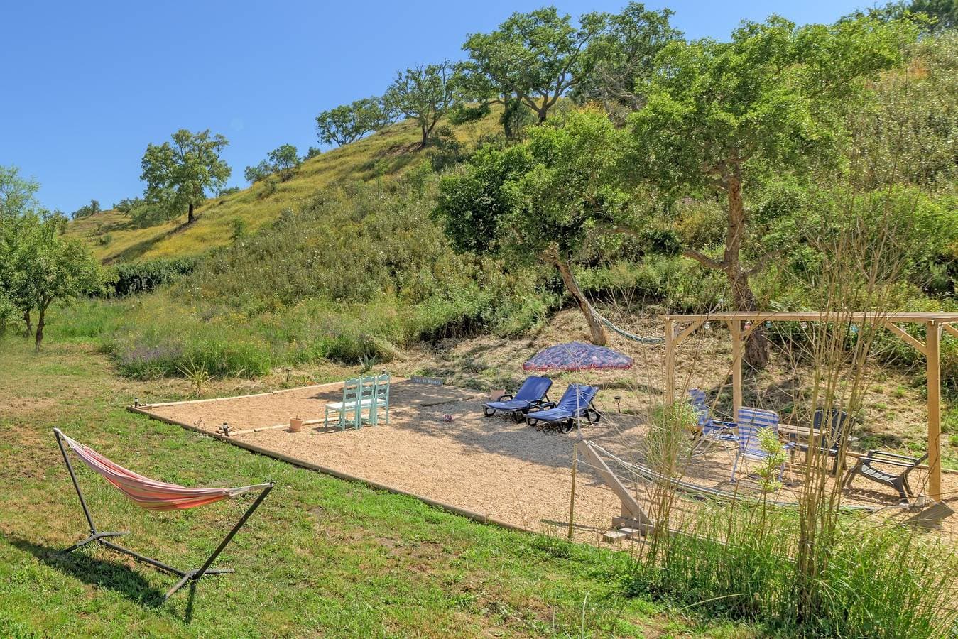 Foto 13 von 24: Ferienwohnung 'Sunny' mit Bergblick, Gemeinschaftspool und Wi-Fi