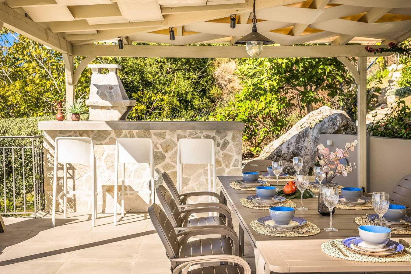 Foto 10 von 44: Villa für 8 Personen mit Terrasse