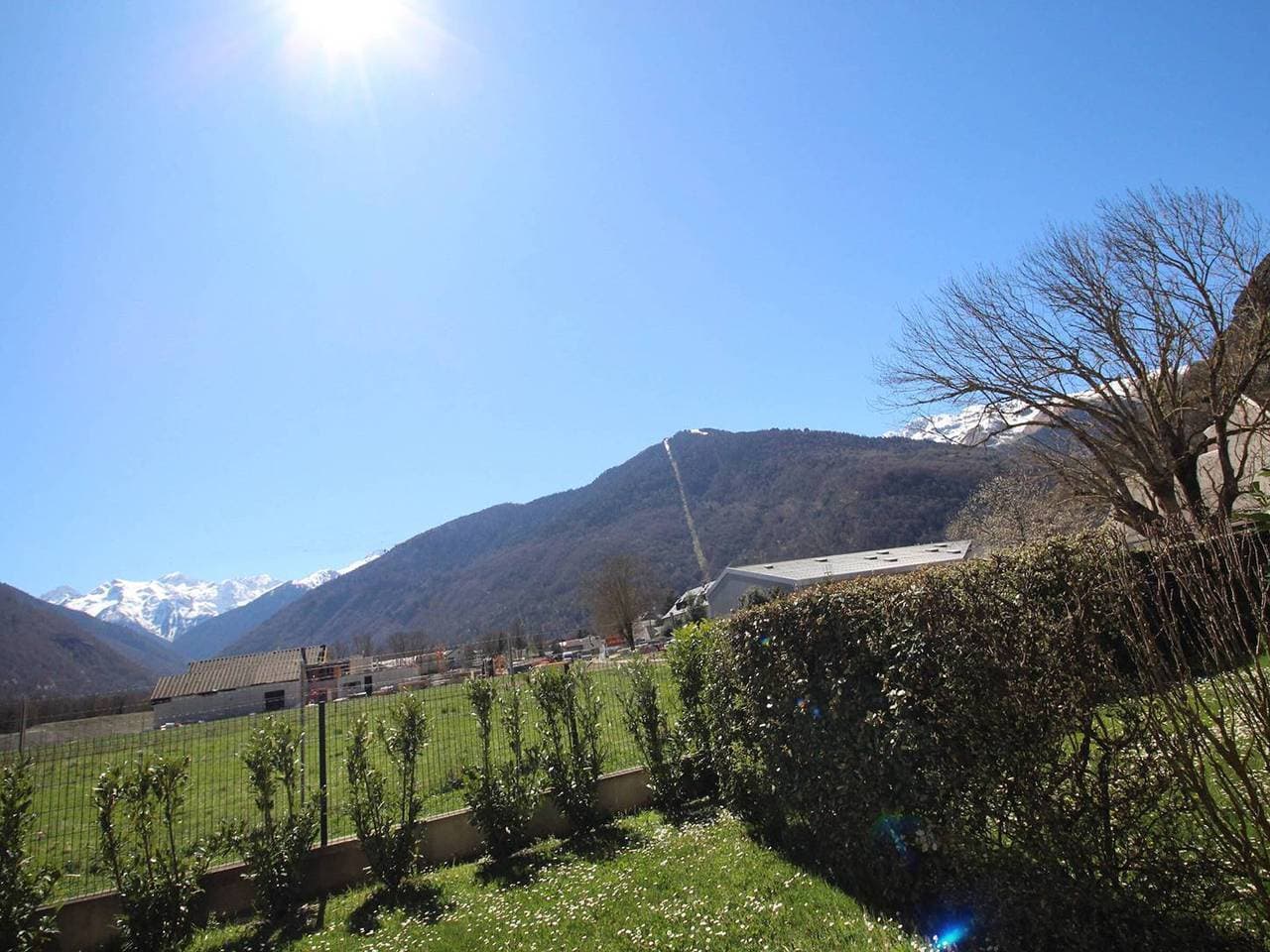 Foto 12 von 15: Moderne 51m² Wohnung in Luchon - 4 Pers, Terrasse, Parkplatz