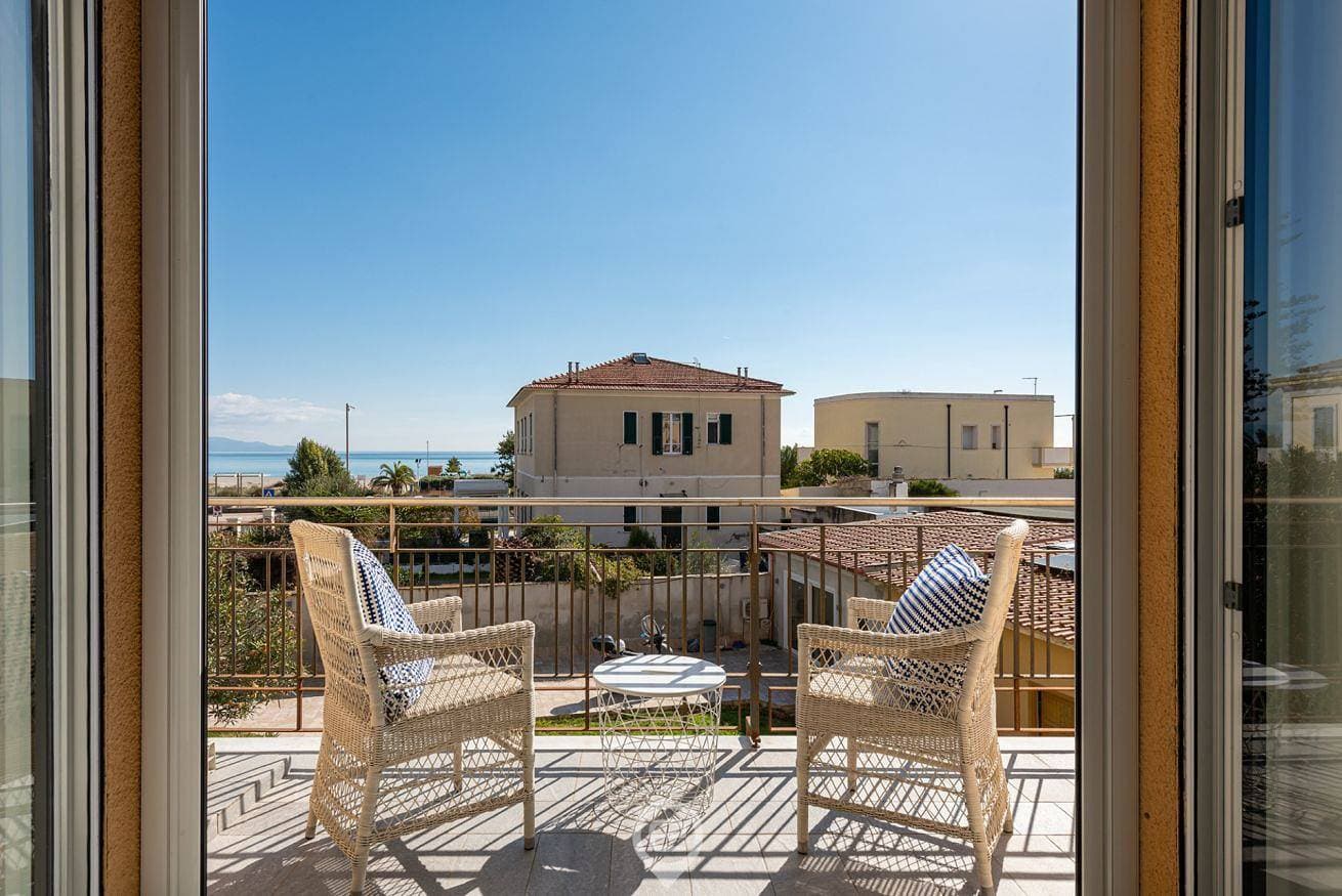 Foto 10 von 34: Ferienwohnung für 2 Personen mit Balkon/Terrasse