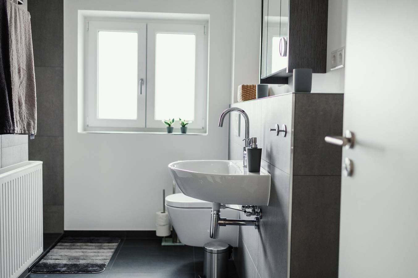 Foto 11 von 21: Ferienwohnung 'Schwalbenflug' mit Gemeinschaftsgarten, Balkon und grossartigem Ausblick