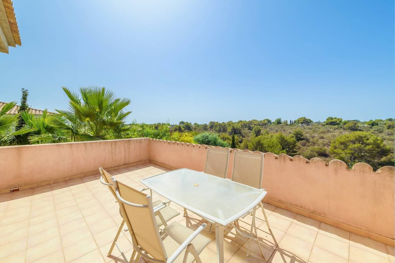 Foto 12 von 31: Villa Turo del Sol mit Meerfernblick, Pool, Garten, Terrasse, Balkon und WLAN