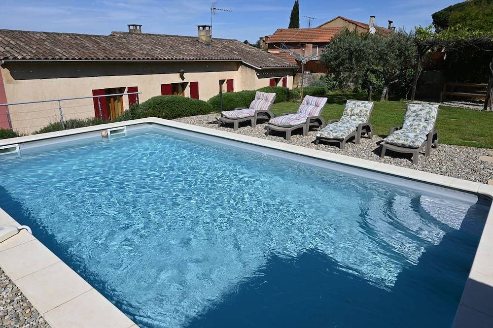 Roussillon: Haus für 4- 6 Personen mit Garten und Pool im Herzen des Dorfes. 1