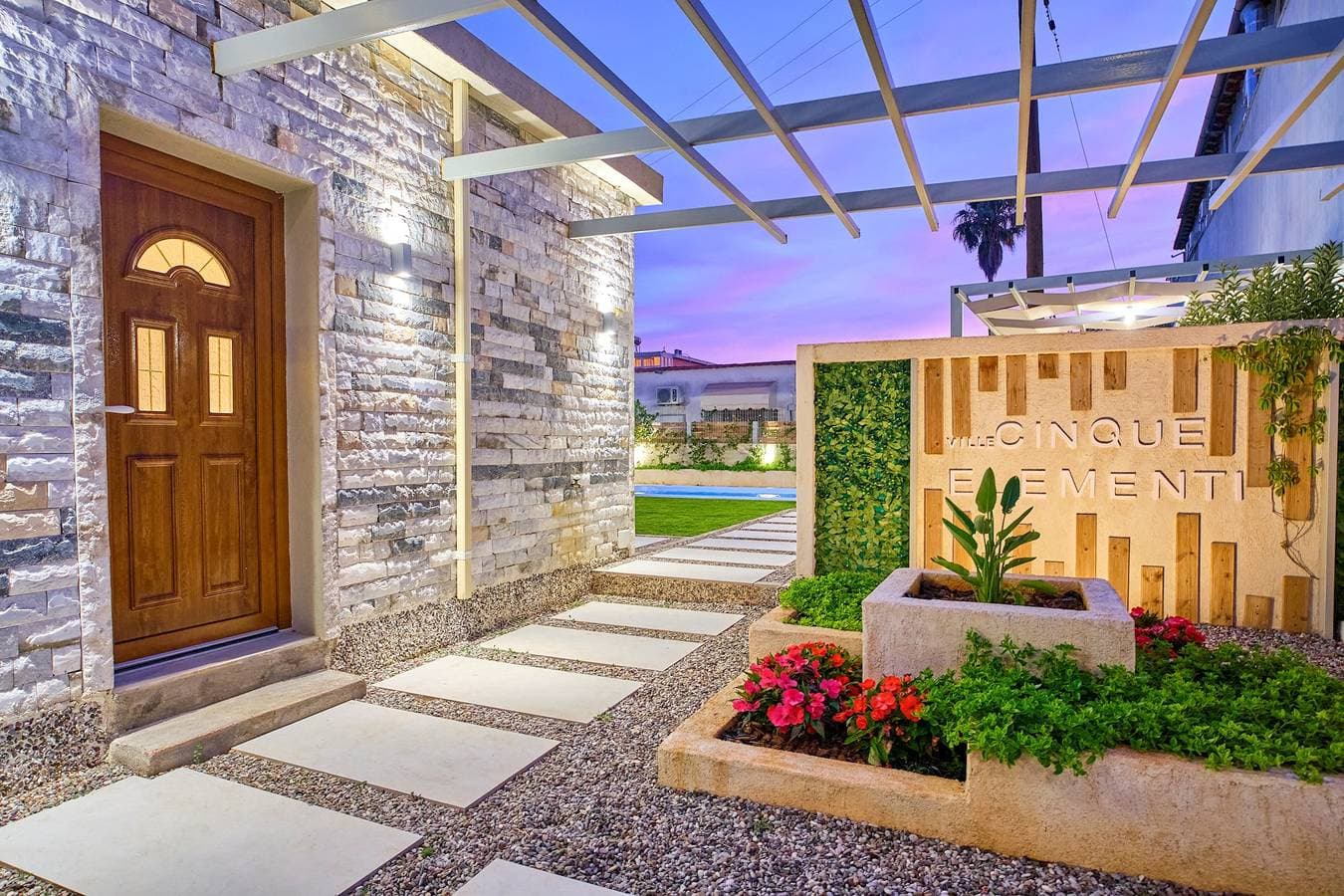 Foto 5 von 28: Villa für 4 Personen mit Pool