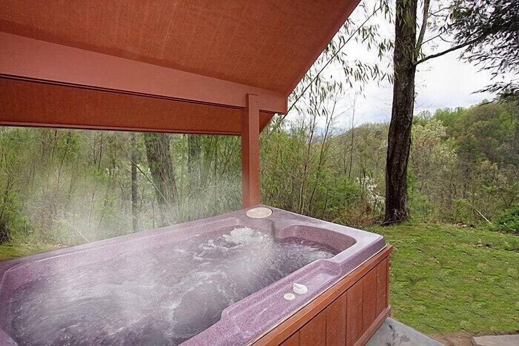 Über $ 700 in Gratis-Tickets, Herz-Whirlpool, Whirlpool, Kingsize-Bett, Internet, 5 Minuten zum Aqua... 1