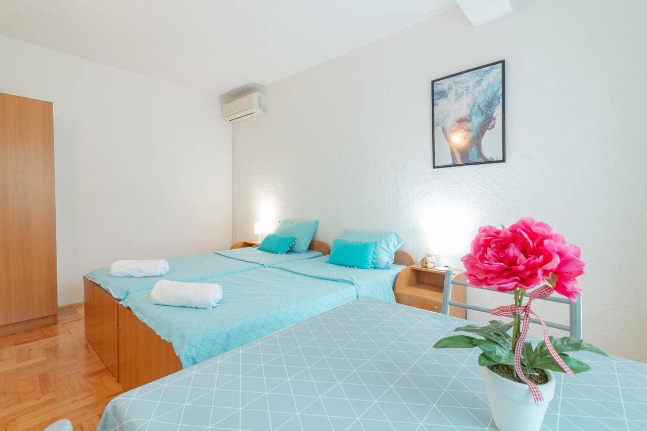 Foto 5 von 12: Small Double Room