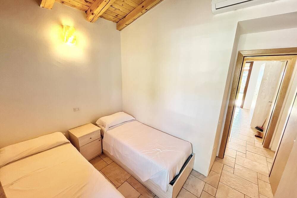 Foto 5 von 26: Villa Costa Stella|Sea View, Private Pool&Relaxing Garden near San Teodoro