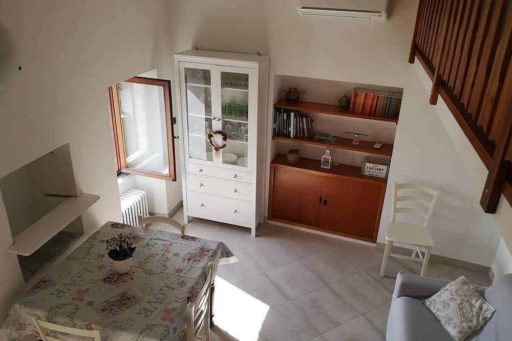 Foto 7 von 30: Wunderschöne Ferienwohnung Mit Seeblick Im Historischen Dorf Mit Patio