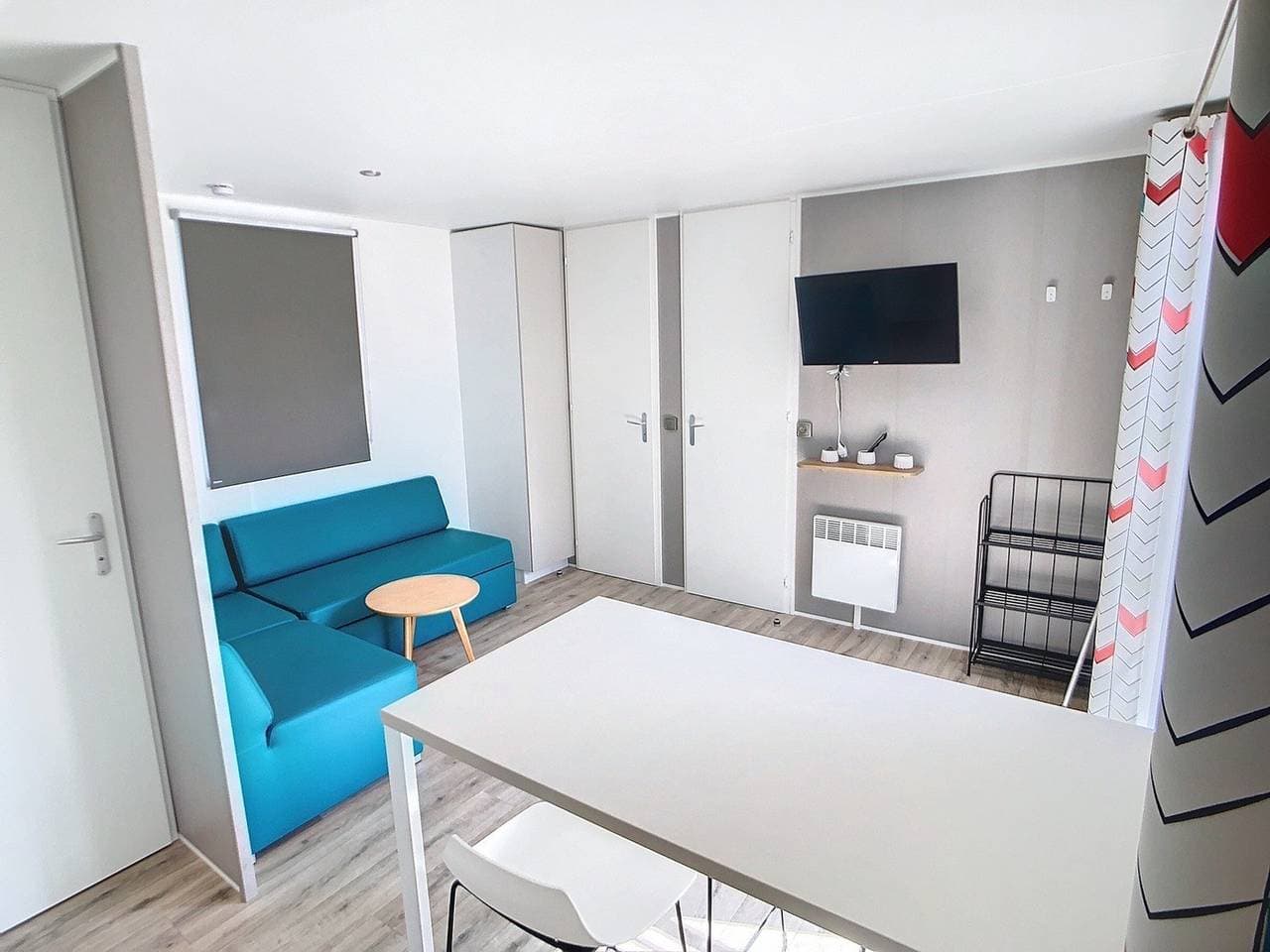 Foto 4 von 18: Mobil-Home Grand Confort à 200m de la Plage avec Piscine, 4 Pers, 2 Ch, Parking, Wifi Inlcus