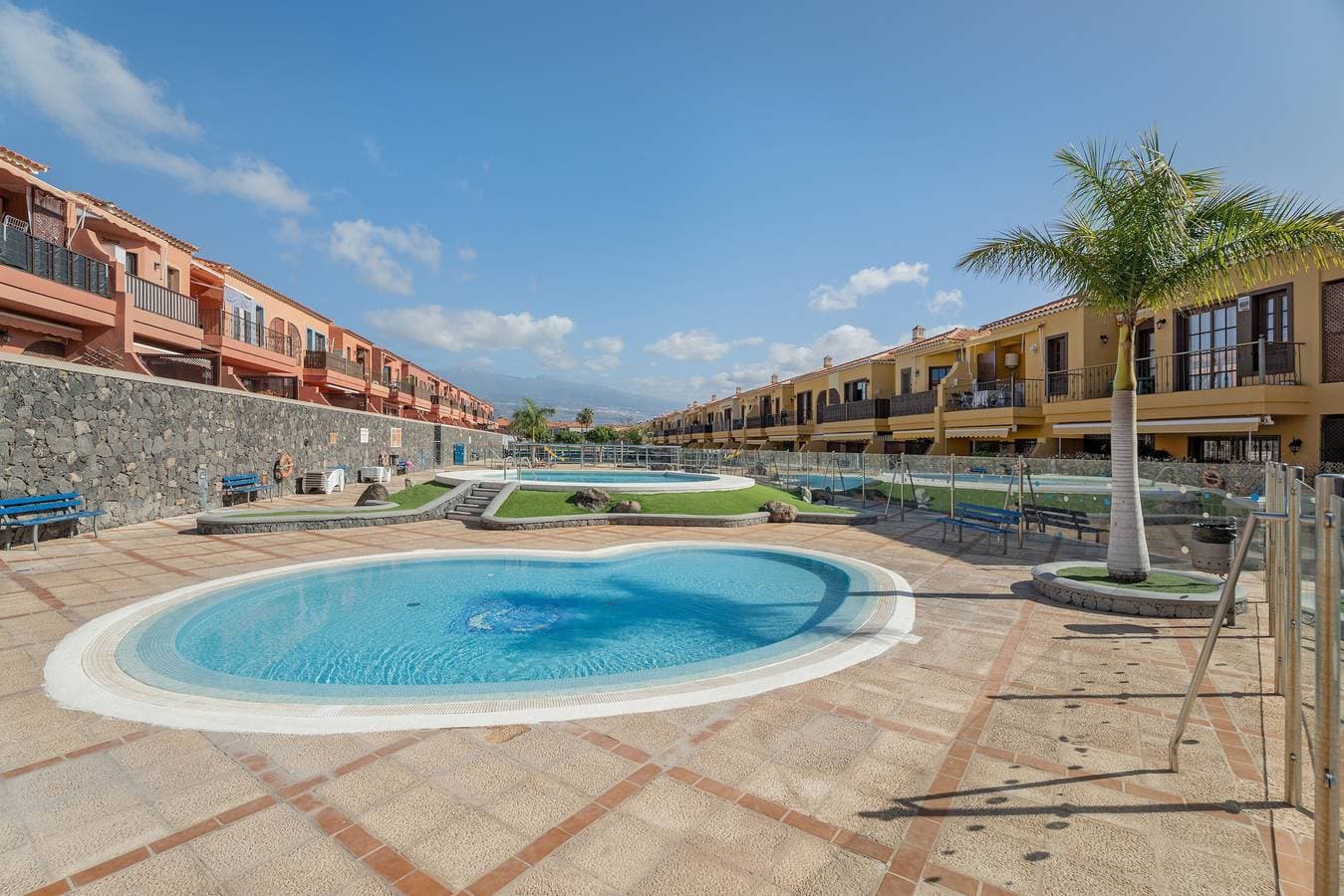 Foto 2 von 34: Urlaub 'Feel The Sun In Tenerife' mit Bergblick, Gemeinschaftspool und Gemeinschaftsgarten