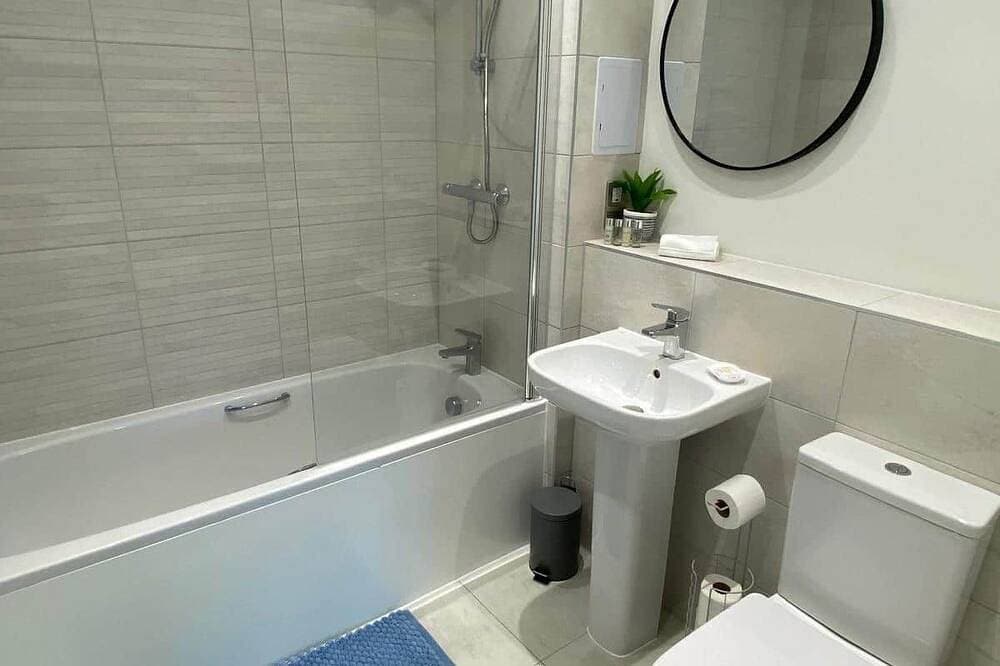 Foto 9 von 24: Staines ·Parking · 2 Bed · 2 Bath · Sleeps 5 · Lhr