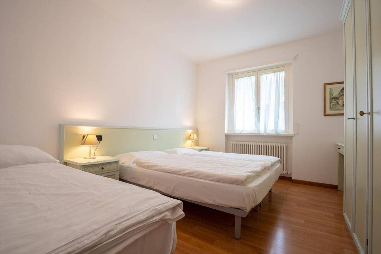 Foto 6 von 43: Two-Bedroom Apartment
