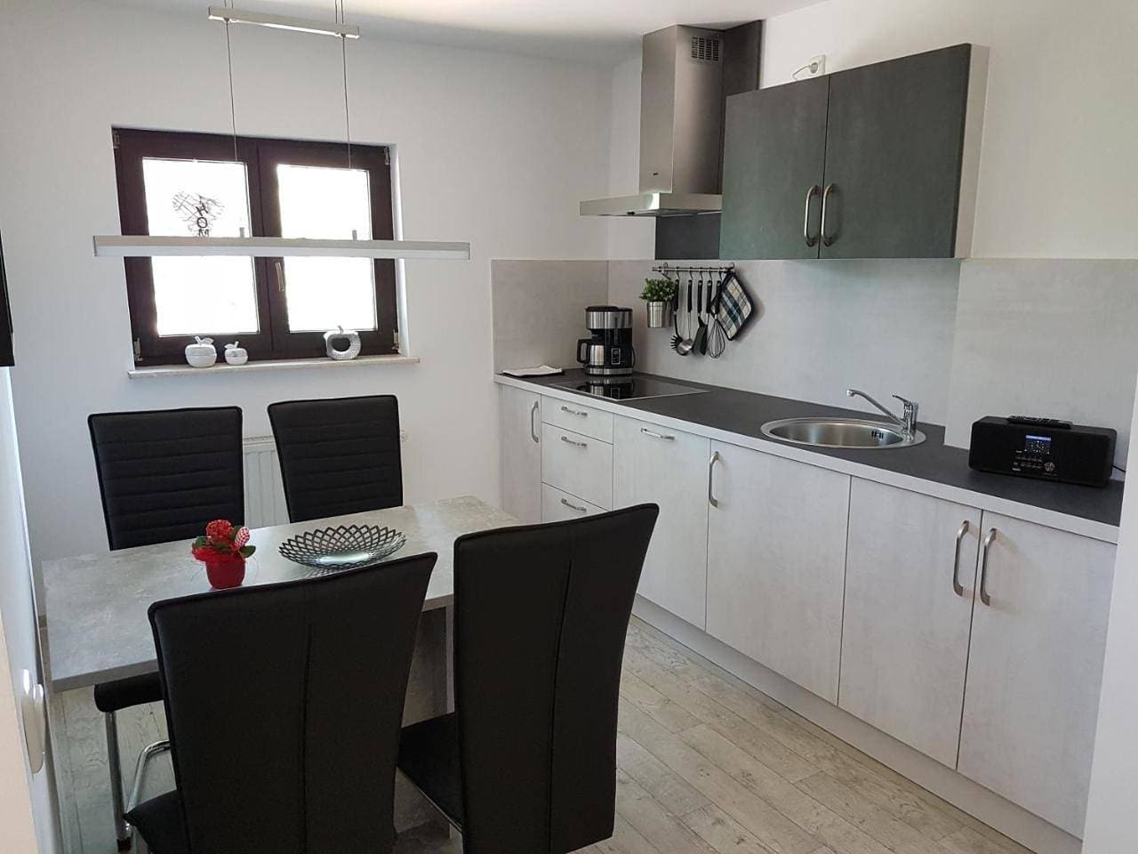 Foto 5 von 17: Two-Bedroom Apartment