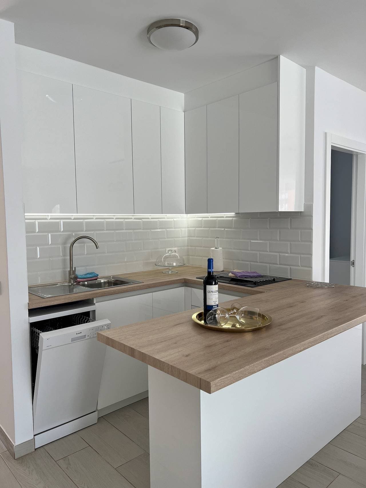 Foto 8 von 42: Villa für 5 Personen mit Terrasse