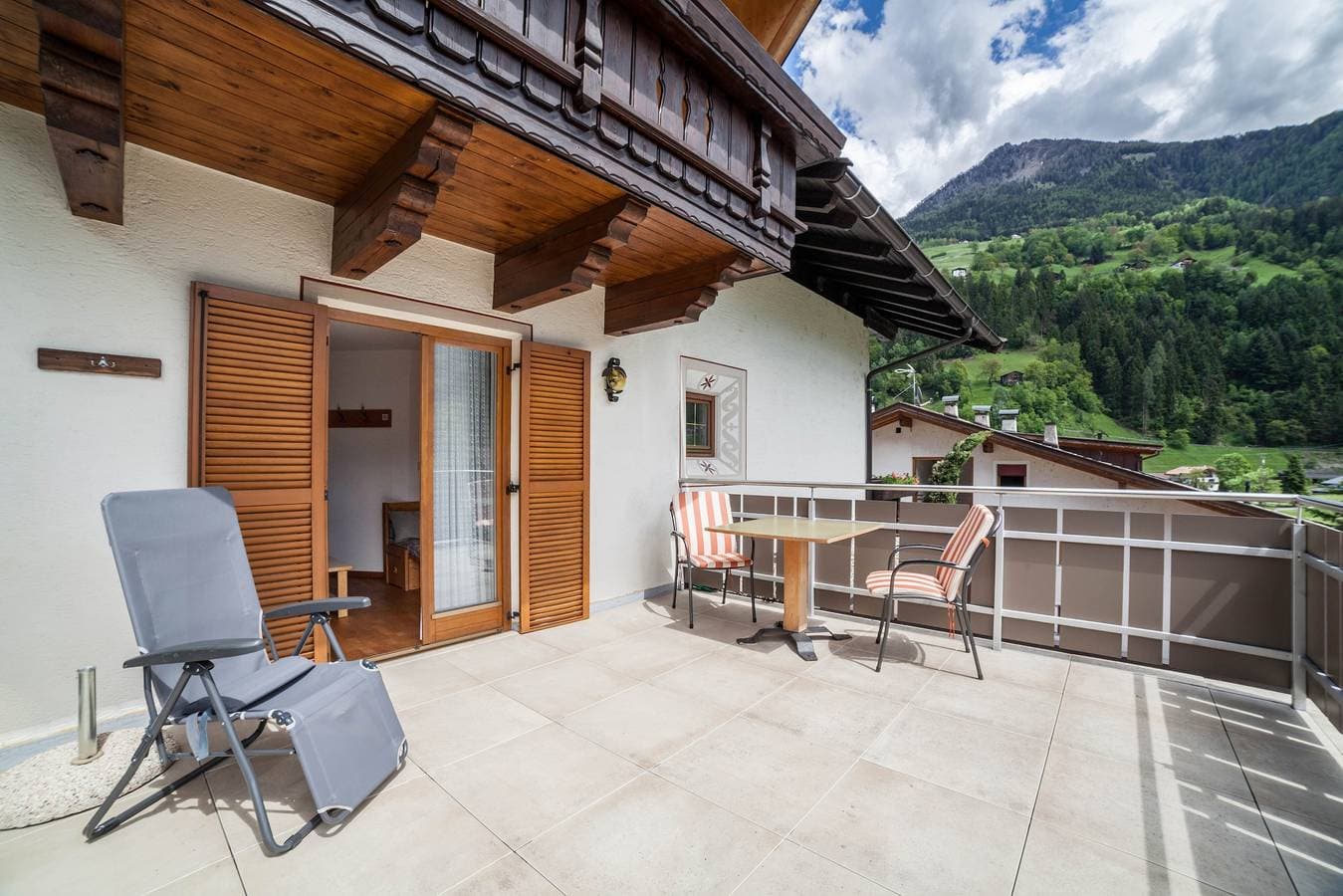 Foto 7 von 13: Ferienwohnung "Moosmair 3" mit Bergblick, WLAN, Balkon & Garten