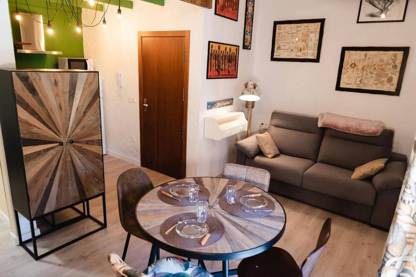 Foto 3 von 16: Apartment 'La Morada De La Cerveza Standard' mit Balkon, WLAN und Klimaanlage