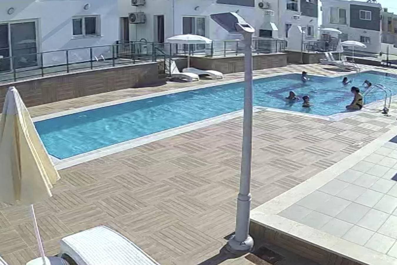 Foto 3 von 13: Villa für 4 Personen mit Garten