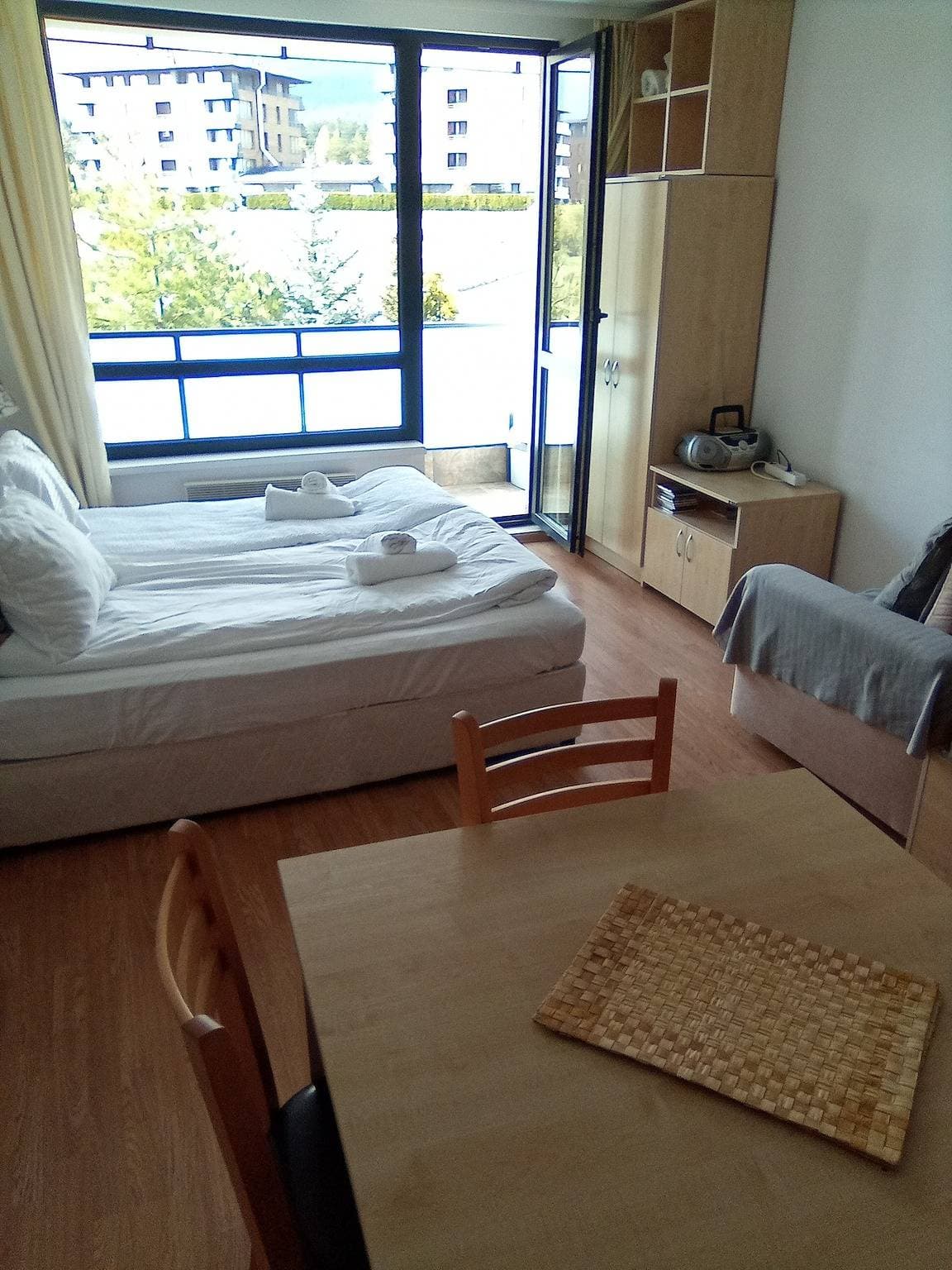 Foto 13 von 15: Ferienwohnung für 4 Personen mit Terrasse