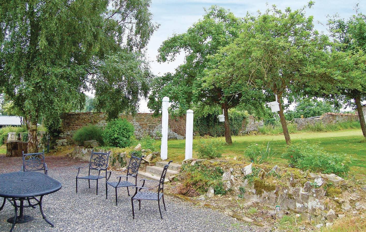 Foto 11 von 37: Geräumige Wohnung mit Garten und Parkplatz