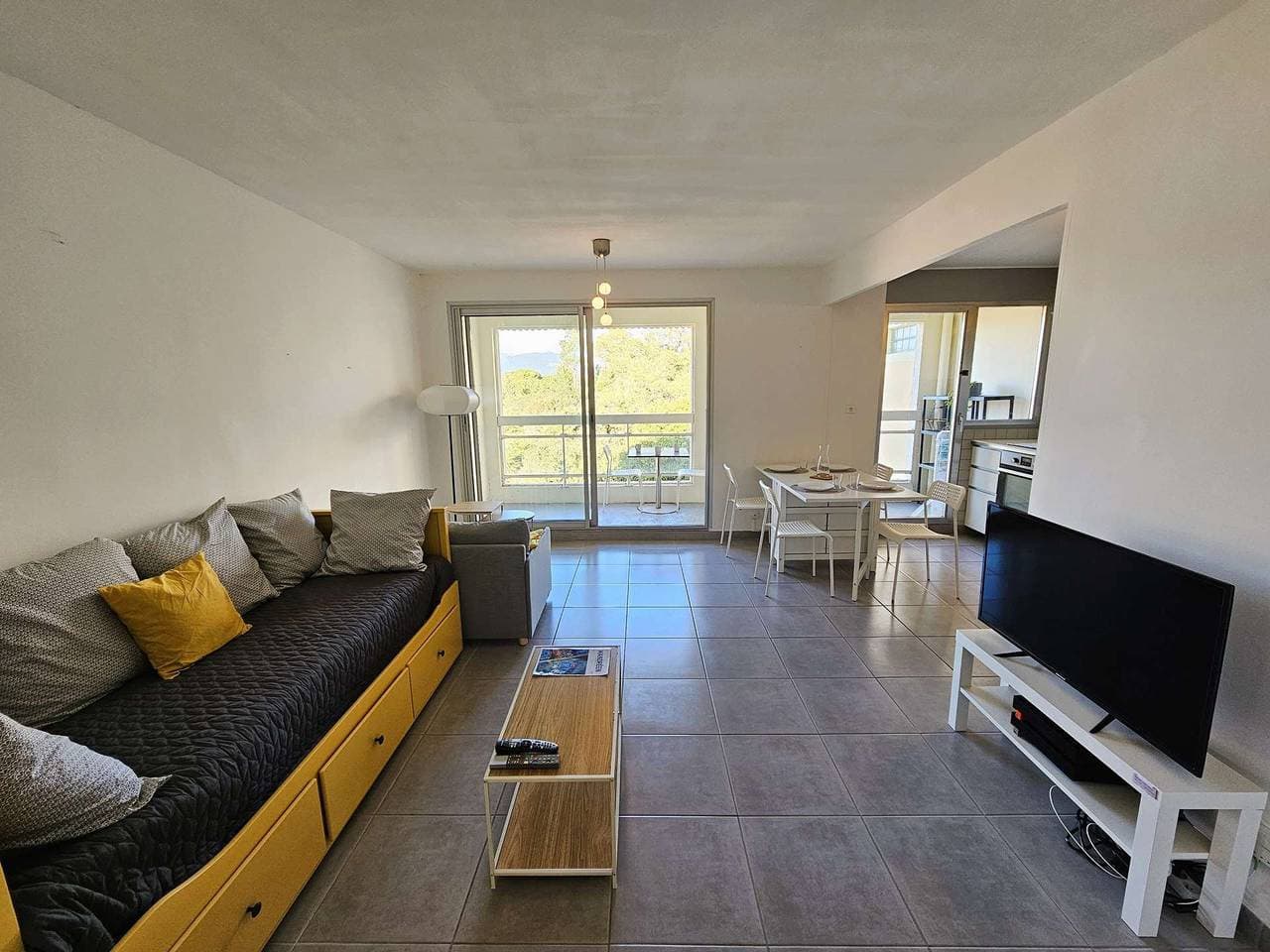 Foto 4 von 14: Nice 1 bedroom apartment, WIFI, sea view, all on foot