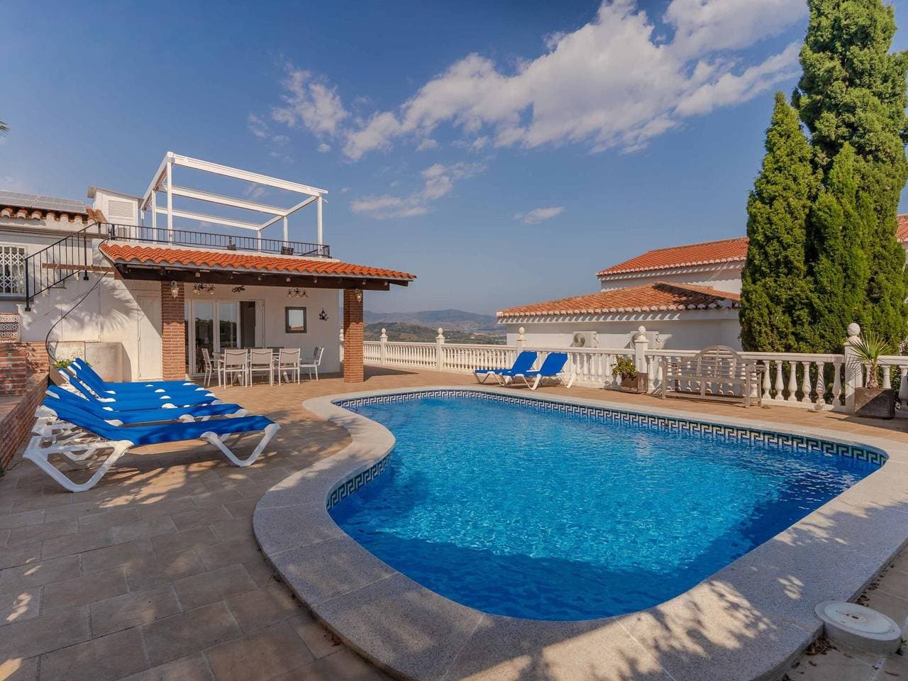 Foto 3 von 36: Wunderschöne Villa mit privatem Swimmingpool