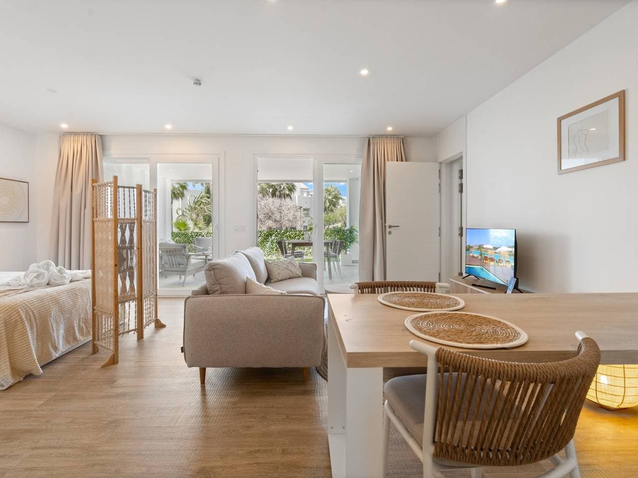 Foto 7 von 36: Moderne 1-Zimmer-Wohnung in Alcazaba Lagoon, Casares