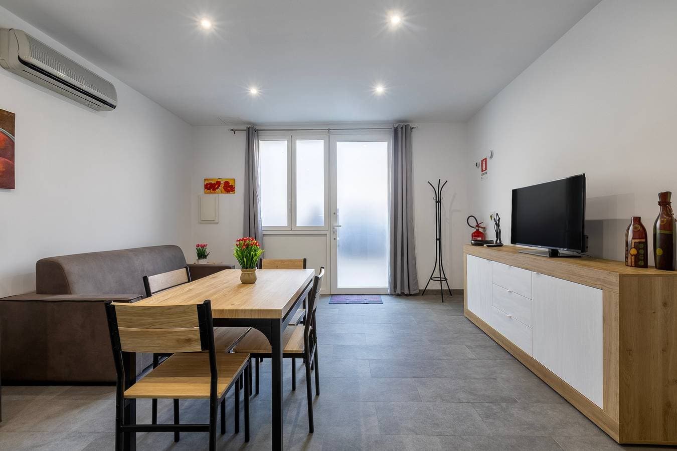 Foto 8 von 24: Ferienhaus 'Emmeci House' mit WLAN