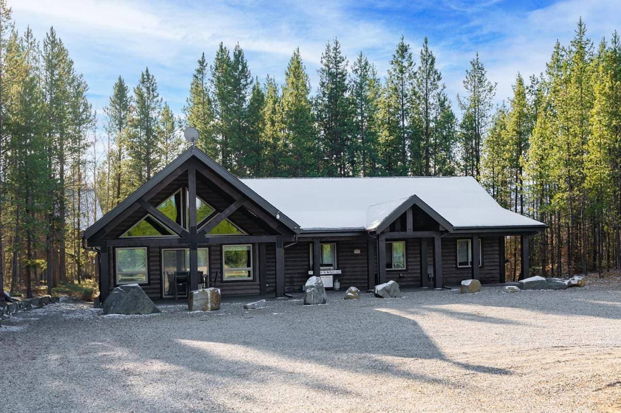 Timber Lodge 1