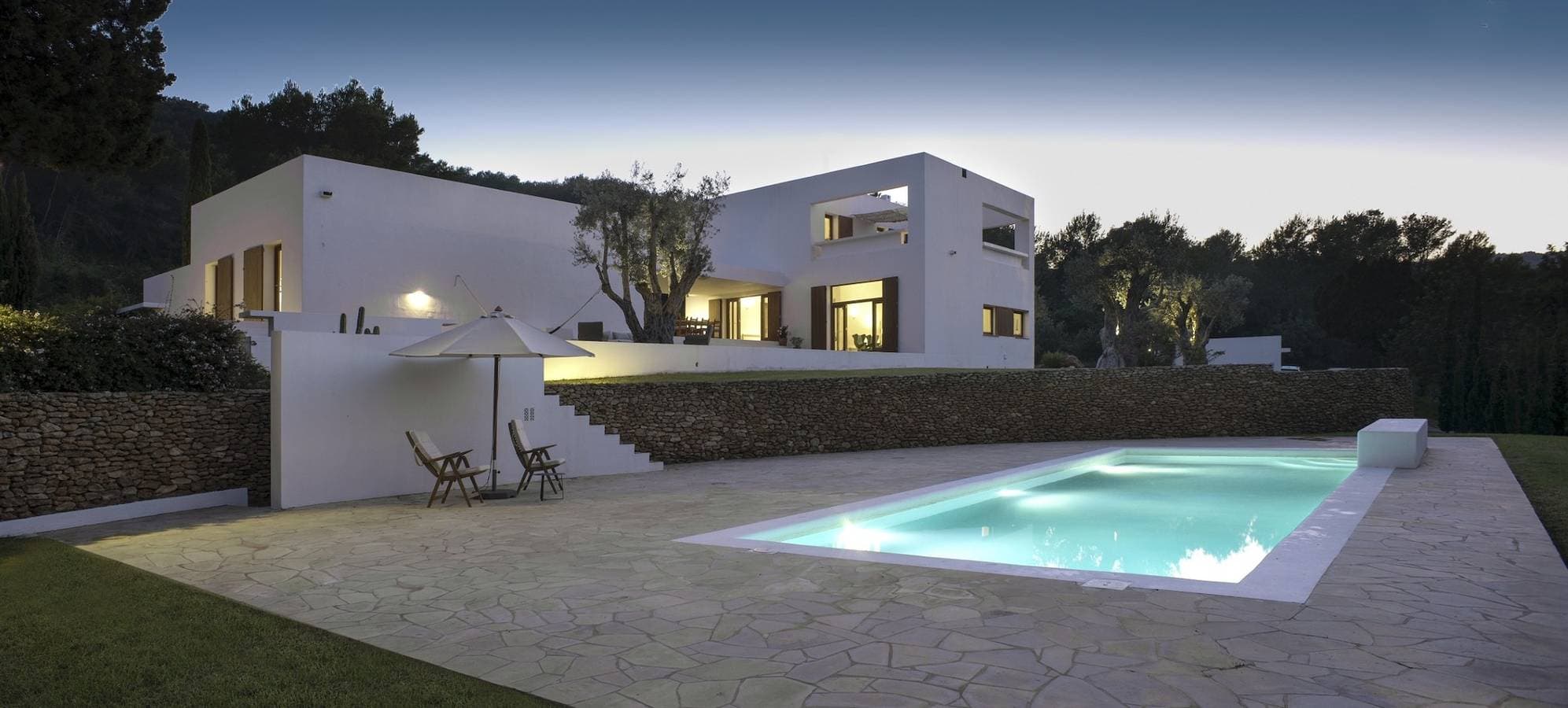 Foto 11 von 37: Villa für 8 Personen mit Balkon