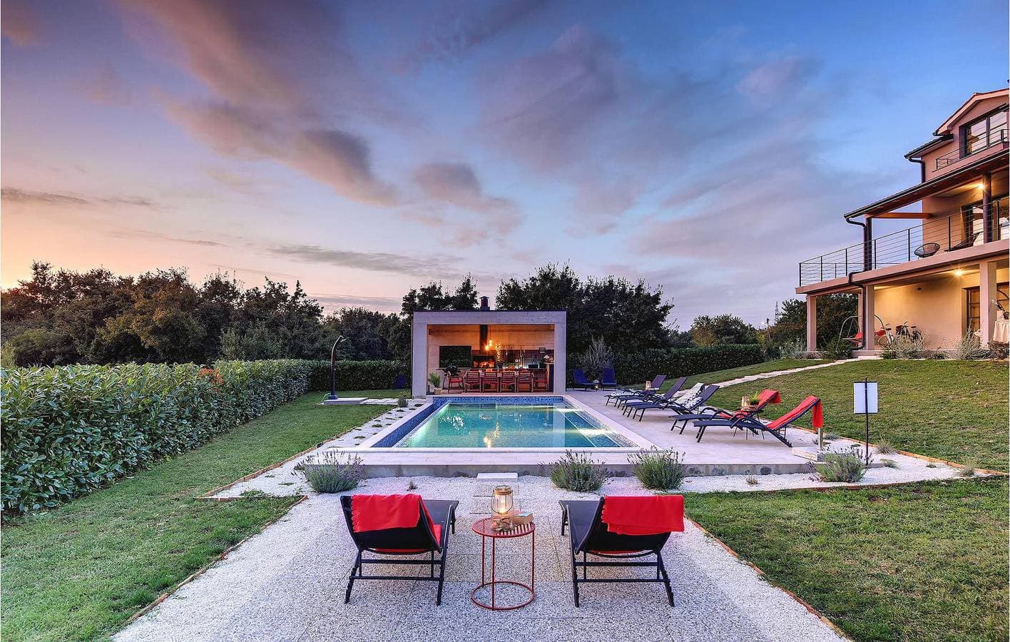 Foto 9 von 44: Geräumige 32 m² große Wohnung mit beheiztem Pool und moderner Ausstattung
