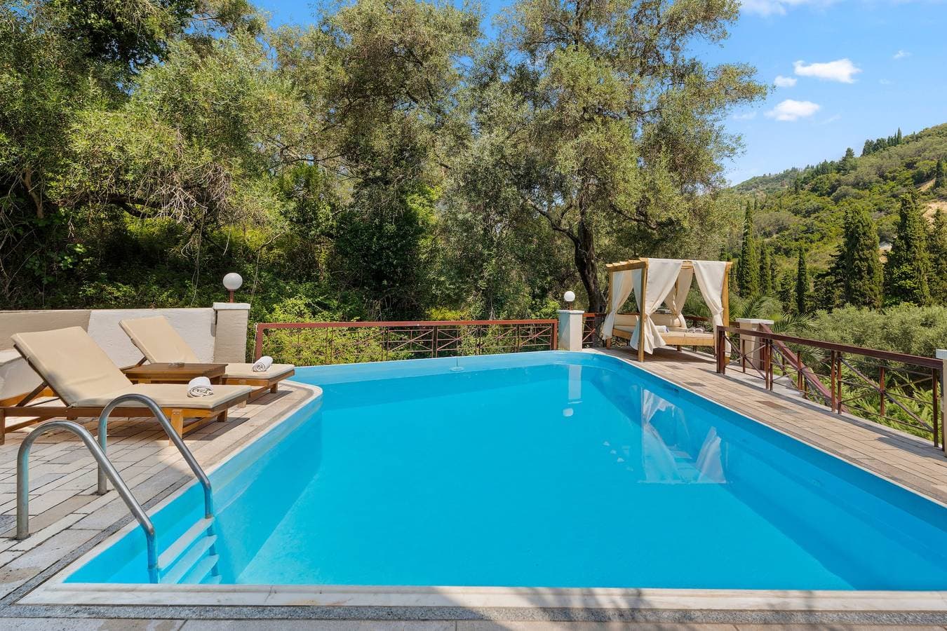 Foto 4 von 42: Apartment 'Doliva Studio' mit privatem Pool, Bergblick, WLAN und Klimaanlage