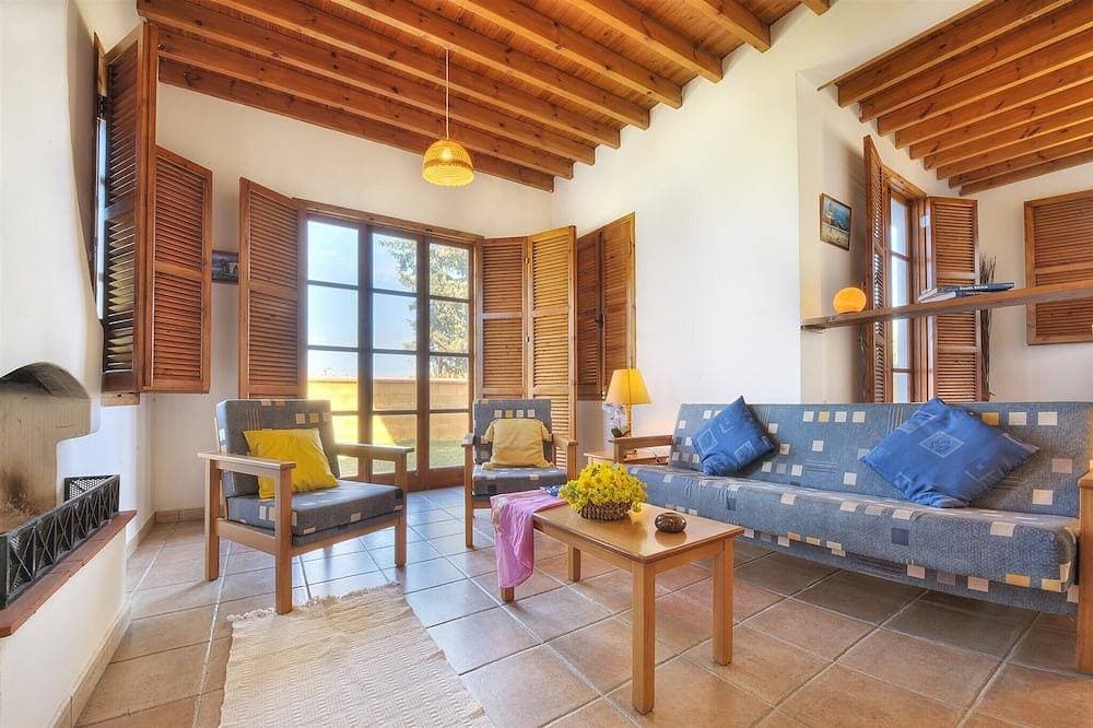 Foto 10 von 30: Latchi Beach Villas - 2-Bett-Villa - Atemberaubender Meerblick - Privater Pool - Wifi