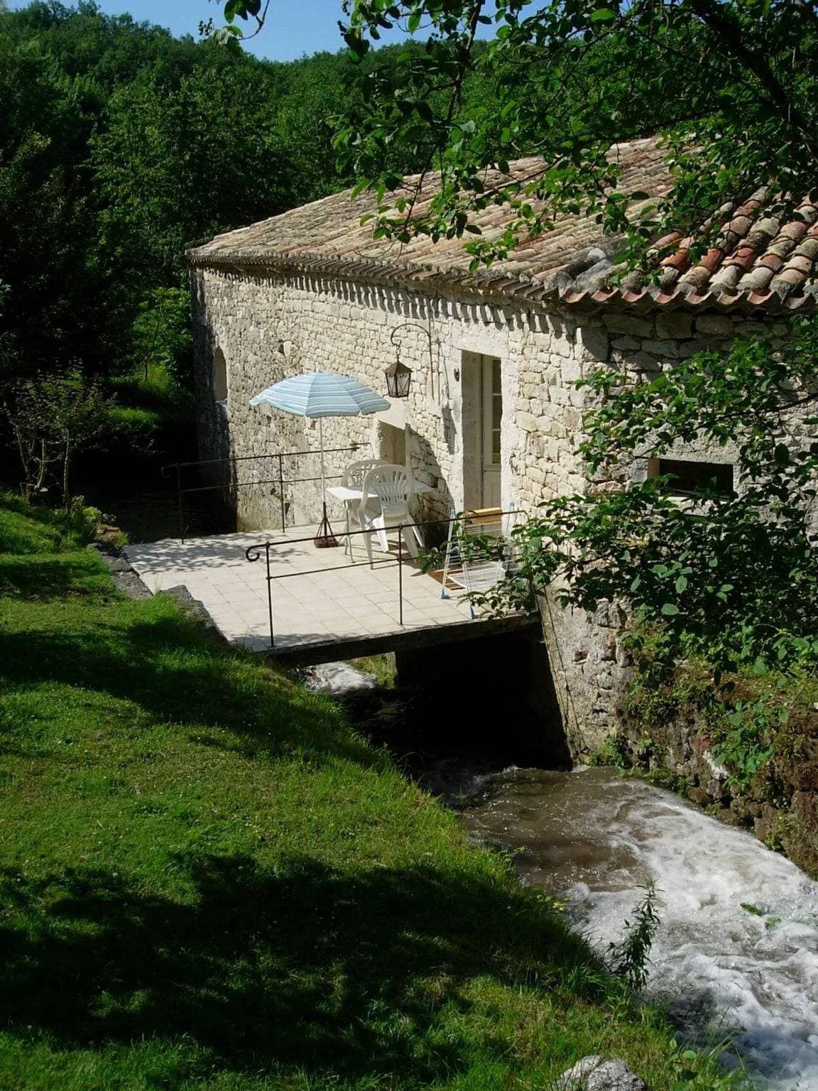 Foto 11 von 43: Haus mit geteilter Pool in Montaigu-de-Quercy
