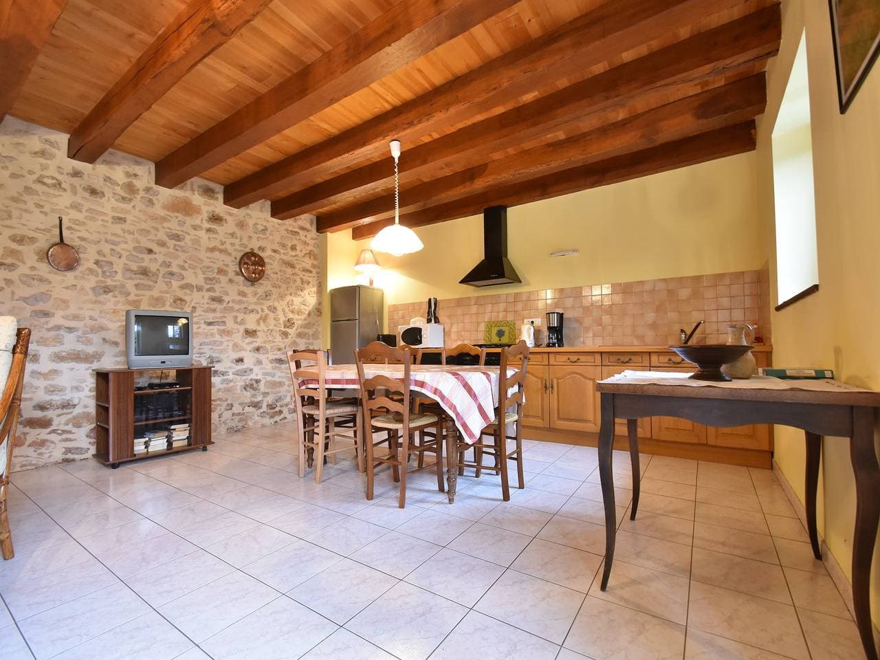 Foto 11 von 34: Ferienhaus mit Pool und umzäuntem Garten