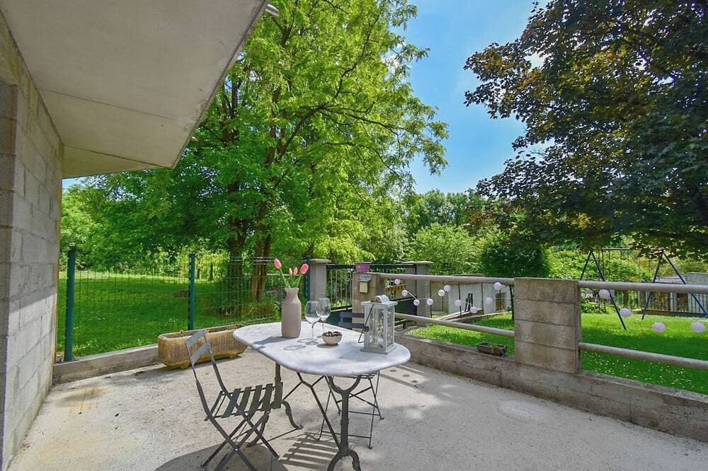 Foto 7 von 7: Quiet apartment in a green setting.